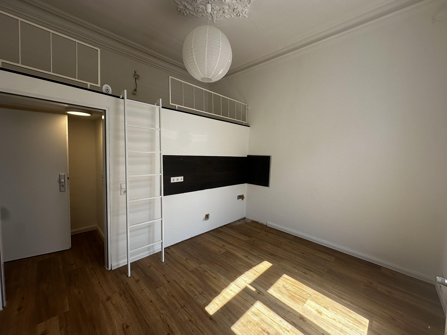 Charmantes Altbau-Loft mit Schlafempore im beliebten Frankenberger Viertel – Bismarckstrasse 201, 52066 Aachen – Vorschaubild 2
