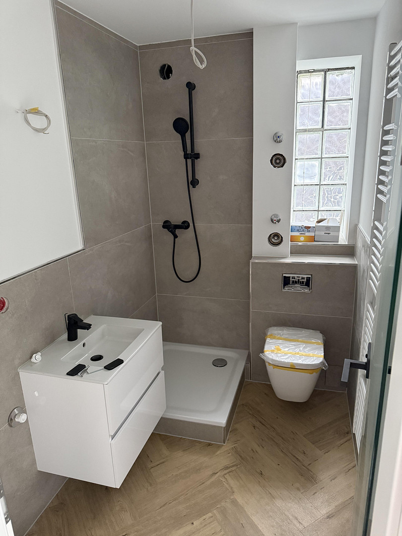 Stilvoll wohnen unterm Dach – Kernsanierte Zwei Zimmer Wohnung mit hochwertiger Ausstattung!