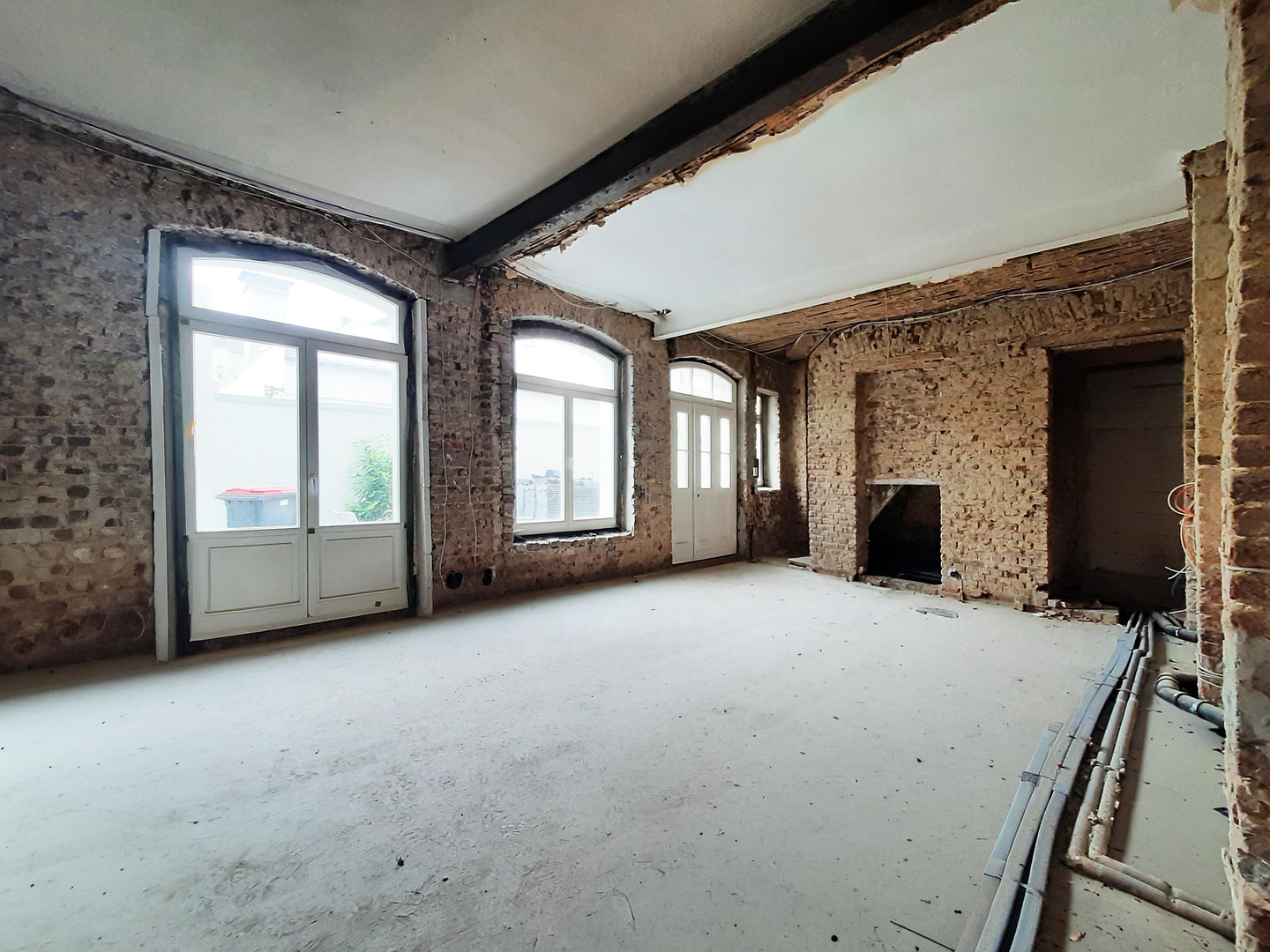 Wohnen wie im eigenen Haus – großzügige 5-Zimmer-Wohnung im kernsanierten Denkmal – Viktoriastraße 35, 52066 Aachen – Vorschaubild 2