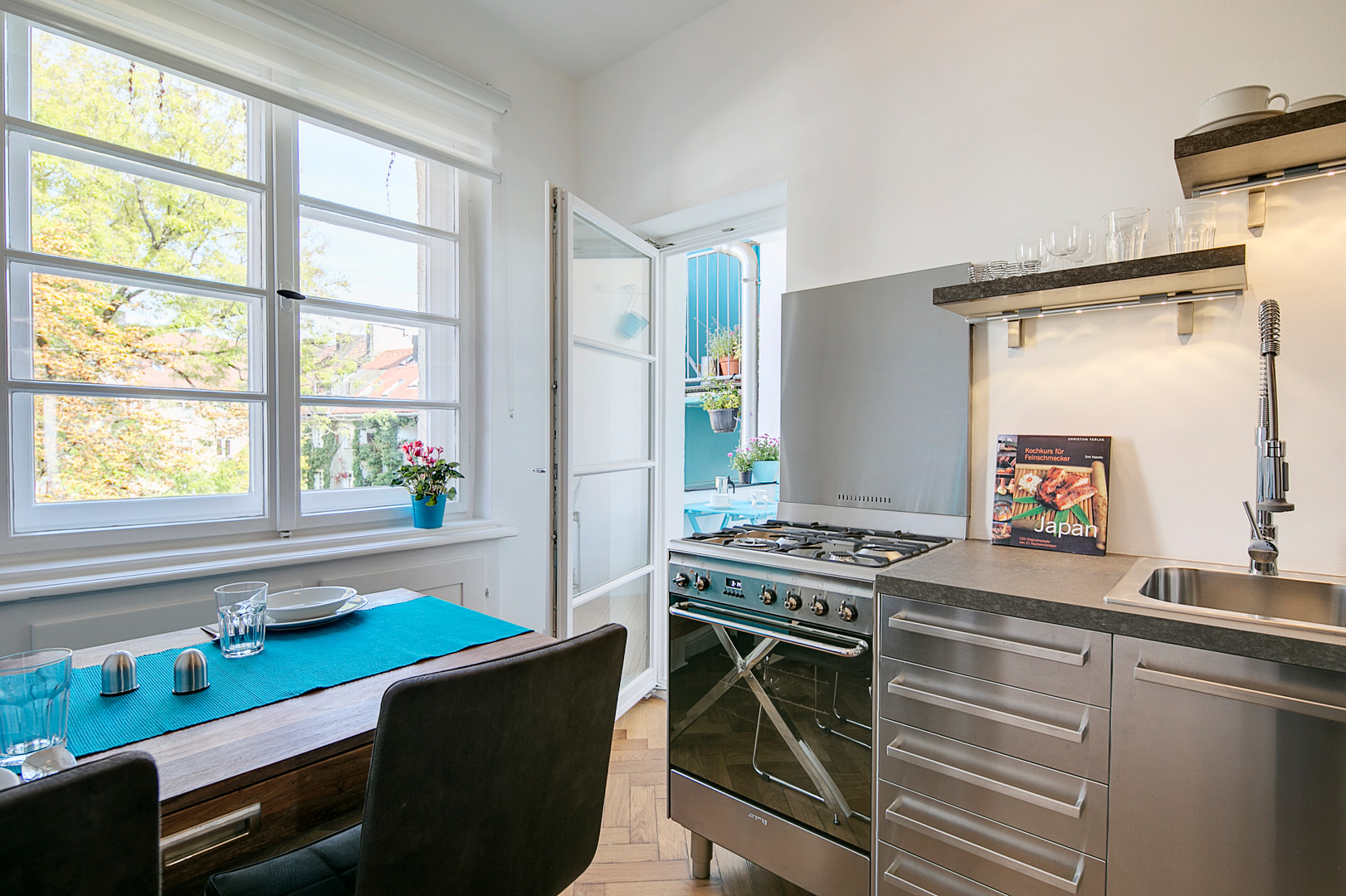 Wunderschöner 4-Zi-Altbau beim Gasteig, Lift, Balkon, TG mietbar, bezugsfrei – München(Haidhausen) – Vorschaubild 7