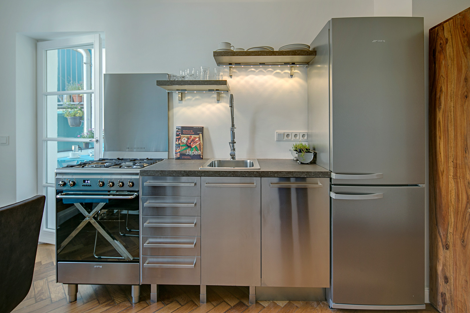 Wunderschöner 4-Zi-Altbau beim Gasteig, Lift, Balkon, TG mietbar, bezugsfrei – München(Haidhausen) – Vorschaubild 8