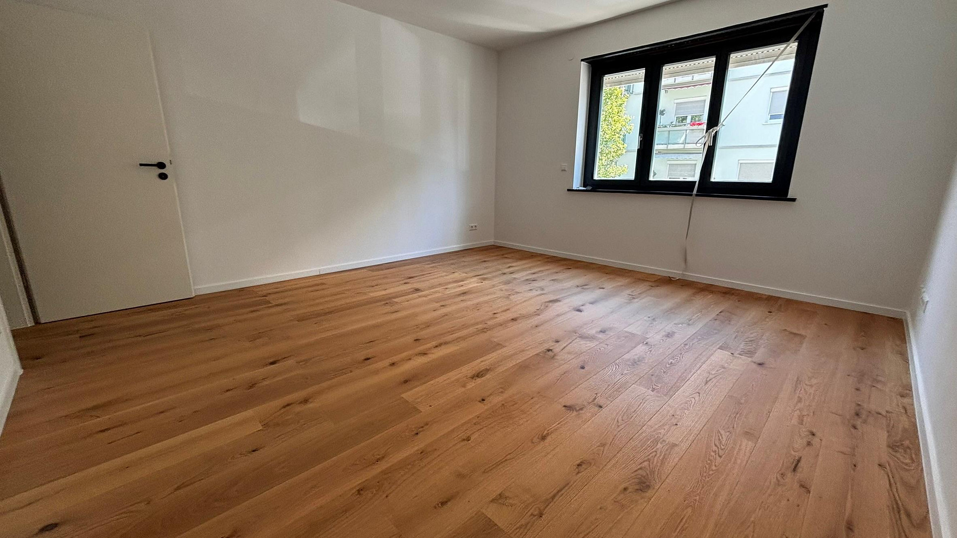 Stilvoll modernisierte Stadt-Oase mit Terrassenzugang, Gartenmitbenutzung und Klimaanlage – Kniebisstraße 10, 70188 Stuttgart(Ost) – Vorschaubild 5