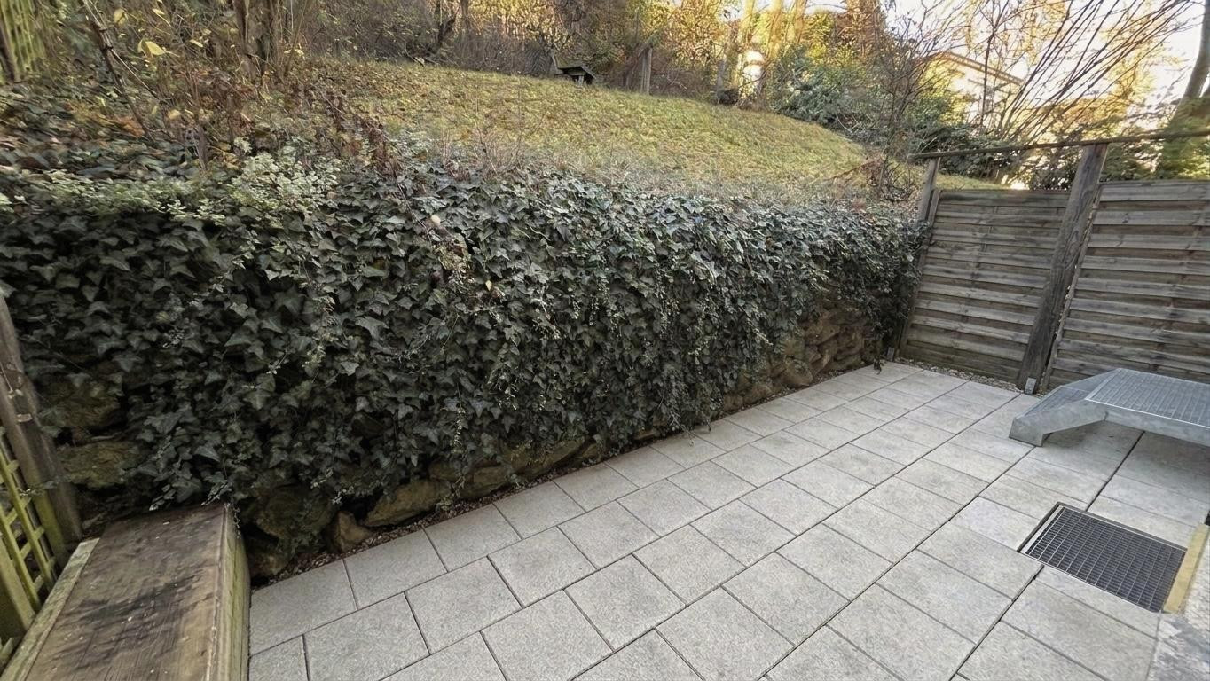 Stilvolle und luxuriös modernisierte Stadt-Oase mit Terrassenzugang und Gartenmitbenutzung – Kniebisstraße 10, 70188 Stuttgart(Ost) – Vorschaubild 2