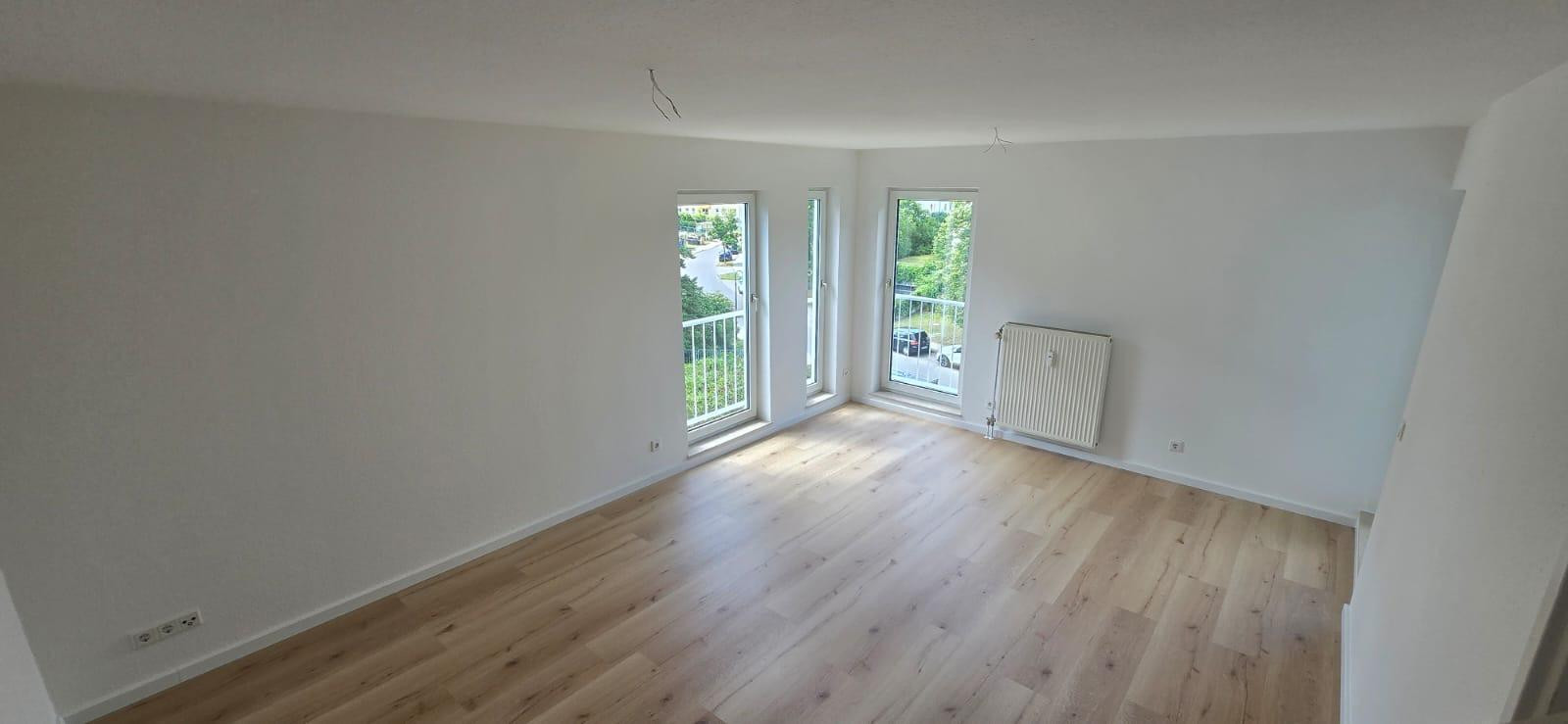 zwei Zimmer Wohnung in Bernau bei Berlin mit Balkon & Tiefgarage frisch renoviert – Am Mahlbusen 1, 16321 Bernau bei Berlin – Vorschaubild 2