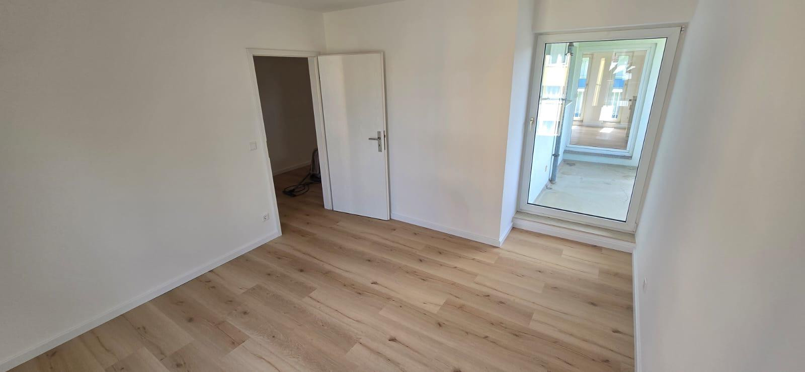 zwei Zimmer Wohnung in Bernau bei Berlin mit Balkon & Tiefgarage frisch renoviert – Am Mahlbusen 1, 16321 Bernau bei Berlin – Vorschaubild 6