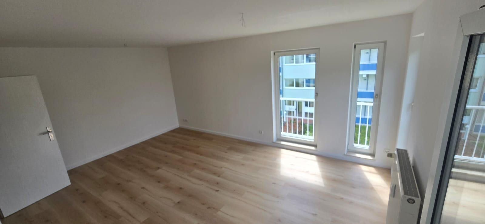 zwei Zimmer Wohnung in Bernau bei Berlin mit Balkon & Tiefgarage frisch renoviert – Am Mahlbusen 1, 16321 Bernau bei Berlin – Vorschaubild 3
