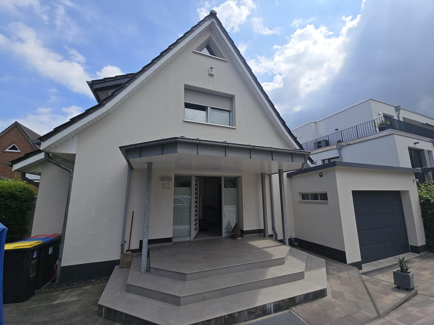 Preisreduzierung!! Großzügiges Einfamilienhaus mit Pool – Berner Straße 52, 22145 Hamburg(Rahlstedt) – Vorschaubild 2