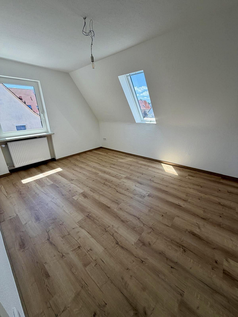 Dachgeschosswohnung in Pleinfeld - Frisch saniert – Ringstraße 24, 91785 Pleinfeld – Vorschaubild 9
