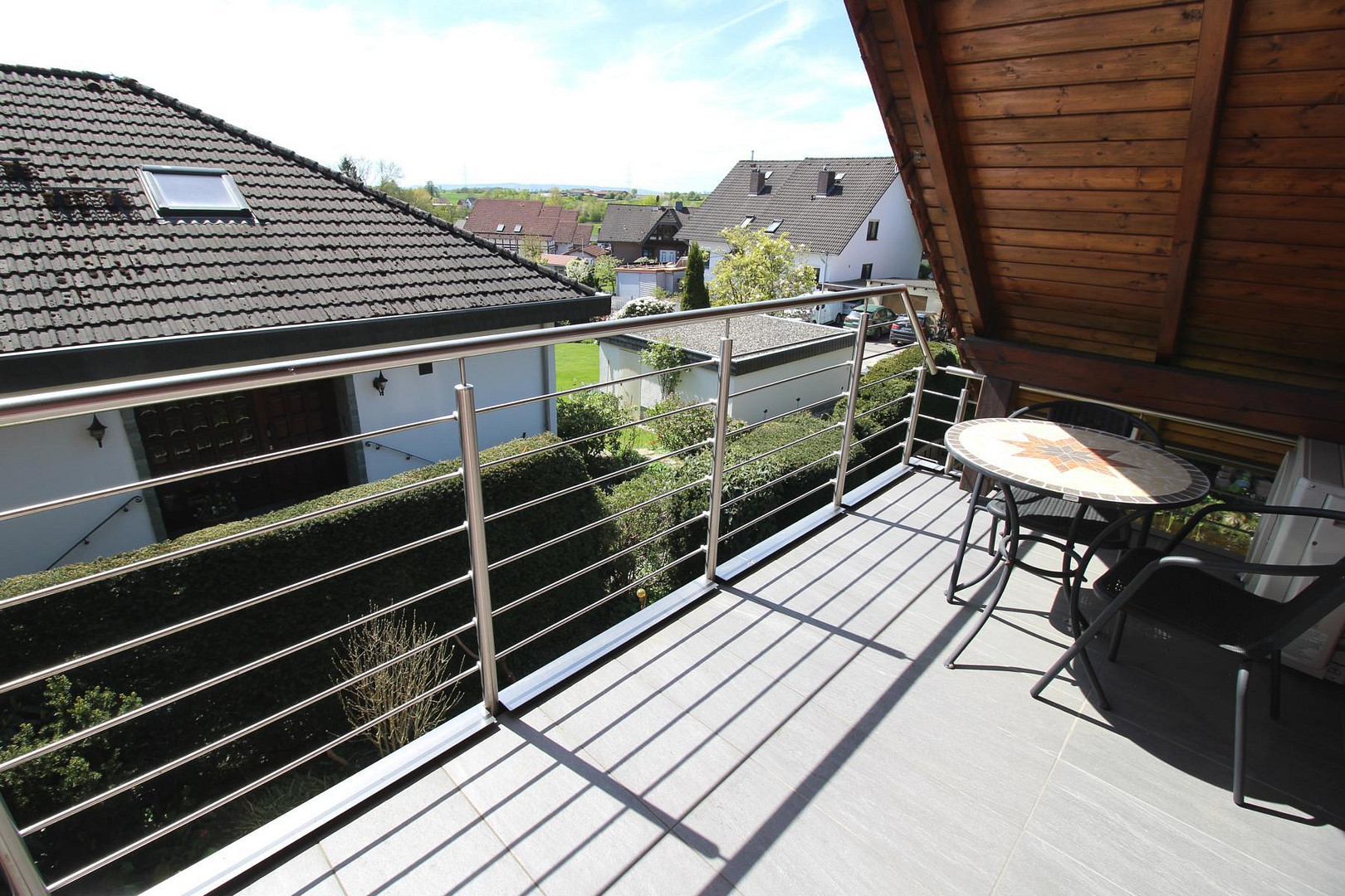 Attraktives Einfamilienhaus mit Wärmepumpen, PV-Anlage mit Speicher und traumhaften Garten – Immenhausen(Holzhausen) – Vorschaubild 30