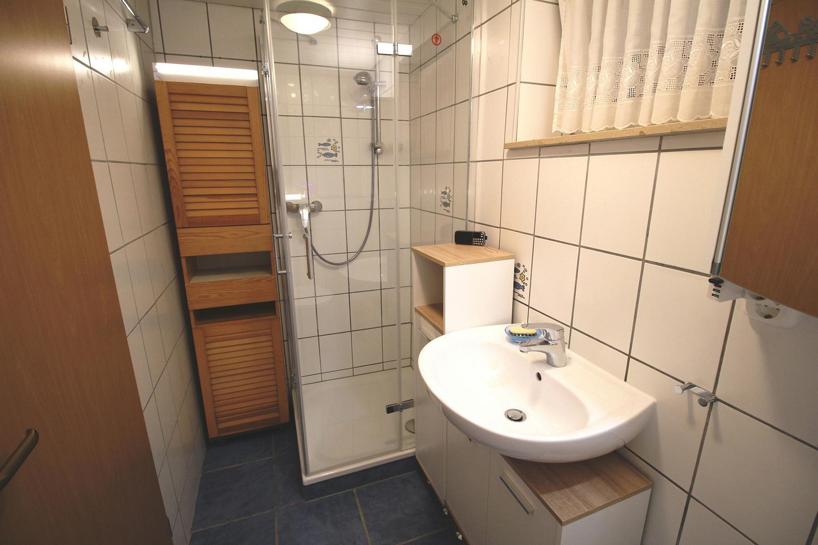 Attraktives Einfamilienhaus mit Wärmepumpen, PV-Anlage mit Speicher und traumhaften Garten – Immenhausen(Holzhausen) – Vorschaubild 46