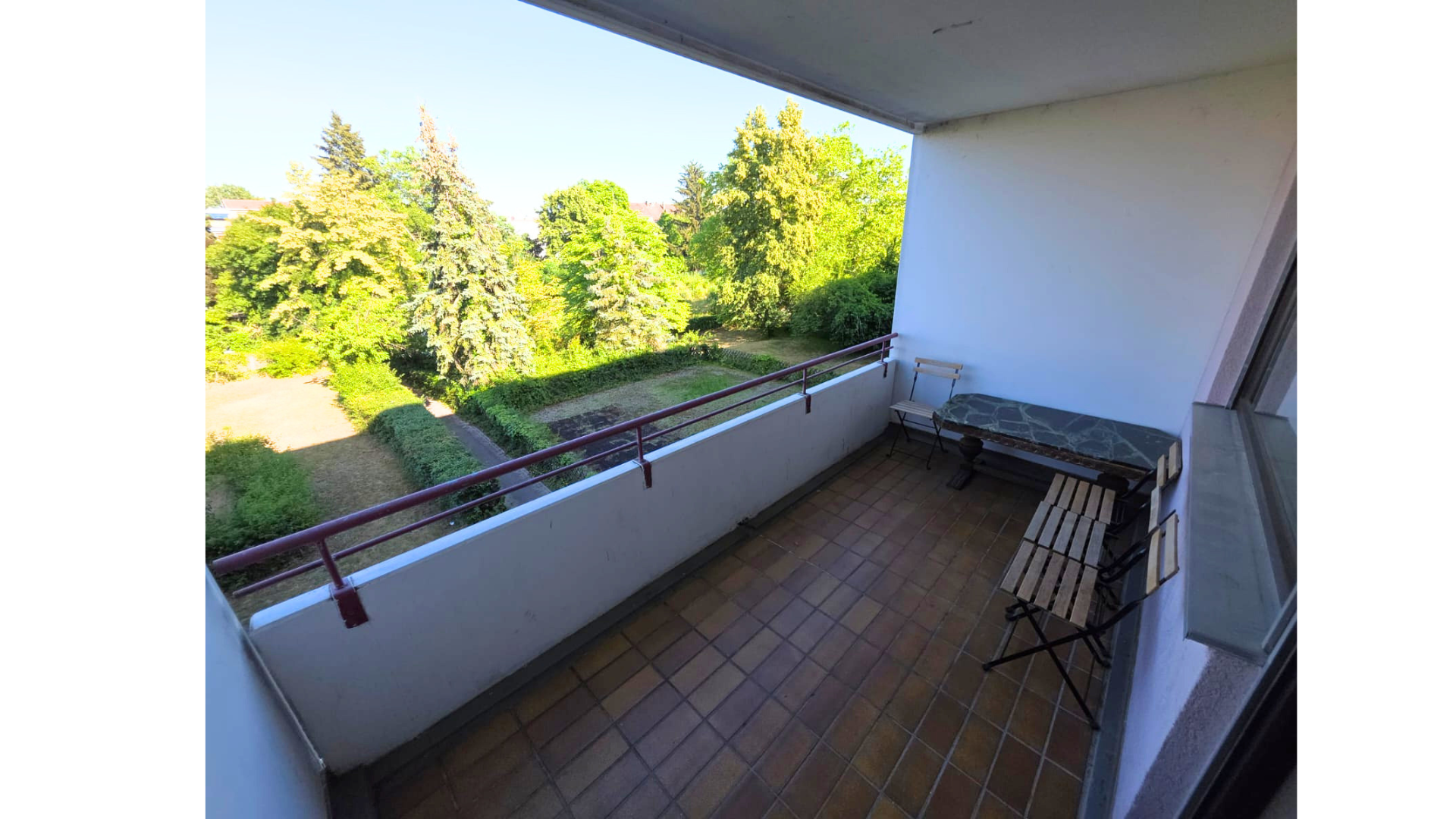 Frei! 2Zi Weststadt-Juwel Effizienz C: Fernwärme, Riesen-Balkon, Stellplatz, Möbliert – Lessingstr. 37b, 76135 Karlsruhe(Weststadt) – Vorschaubild 16