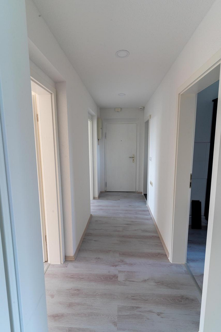 gepflegte 3-Zimmerwohnung mit Balkon, EBK und Stellplatz in Nienburg (Saale) – Richardstr. 30, 6429 Nienburg (Saale) – Vorschaubild 6