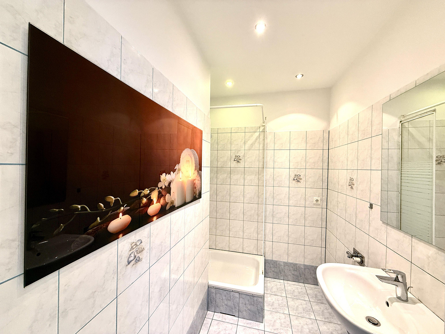 Top-Lage & Weitblick am Fennsee: Helle, bezugsfreie 2-Zimmer-Wohnung. Für Selbstnutzer oder Anleger – Ermslebener Weg 4, 10713 Berlin(Wilmersdorf) – Vorschaubild 8