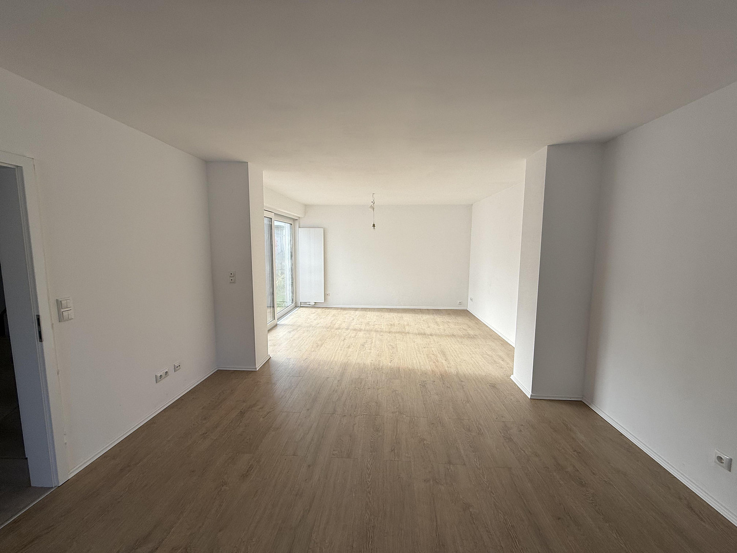 Exklusives Reihenhaus in Bestlage von Hannover-Langenhagen – umfassend modernisiert & bezugsfertig – Langenhagen – Vorschaubild 9