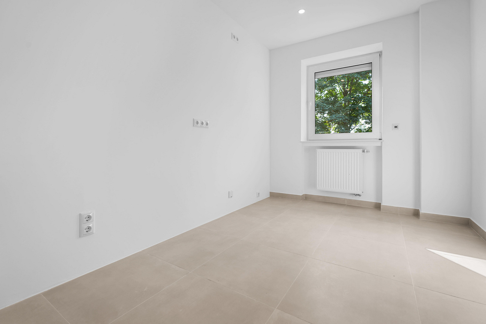 Frisch sanierte 2-Zimmer Wohnung mit Balkon – Fürstenwalder Straße 2, 30629 Hannover(Misburg-Nord) – Vorschaubild 4