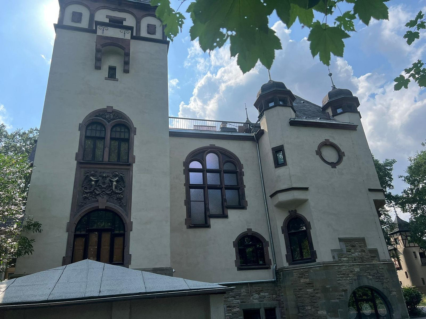 Jugendstil Dachgeschosswohnung mit vier (4,5) Zimmern, 3 Zinnentürmchen, Terasse & Einbauküche in MG – Mönchengladbach(Venn) – Vorschaubild 29