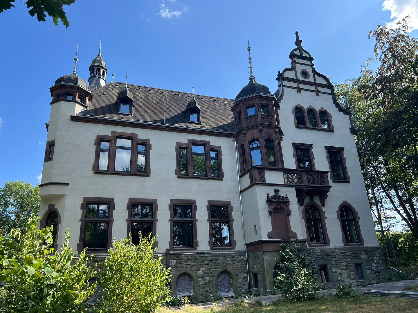 Jugendstil Dachgeschosswohnung mit vier (4,5) Zimmern, 3 Zinnentürmchen, Terasse & Einbauküche in MG – Mönchengladbach(Venn) – Vorschaubild 30