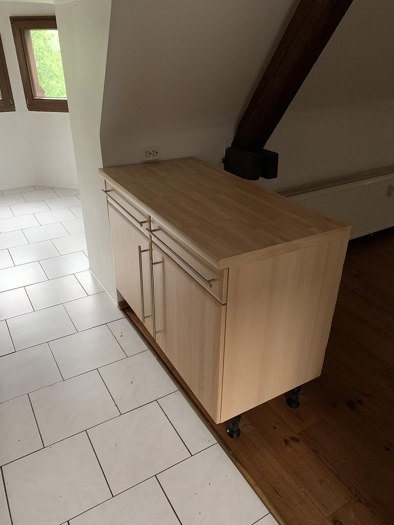 Jugendstil Dachgeschosswohnung mit vier (4,5) Zimmern, 3 Zinnentürmchen, Terasse & Einbauküche in MG – Mönchengladbach(Venn) – Vorschaubild 17
