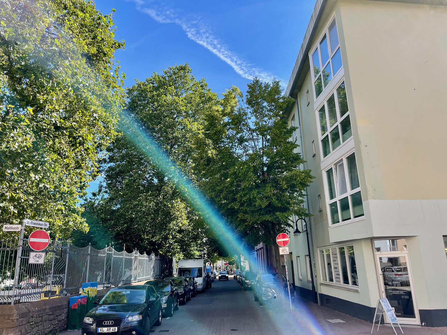 Renovierte 2,5-Raum-Penthouse-Wohnung mit Balkon in Kaiserslautern – St.-Franziskus-Str. 9, 67655 Kaiserslautern – Vorschaubild 2