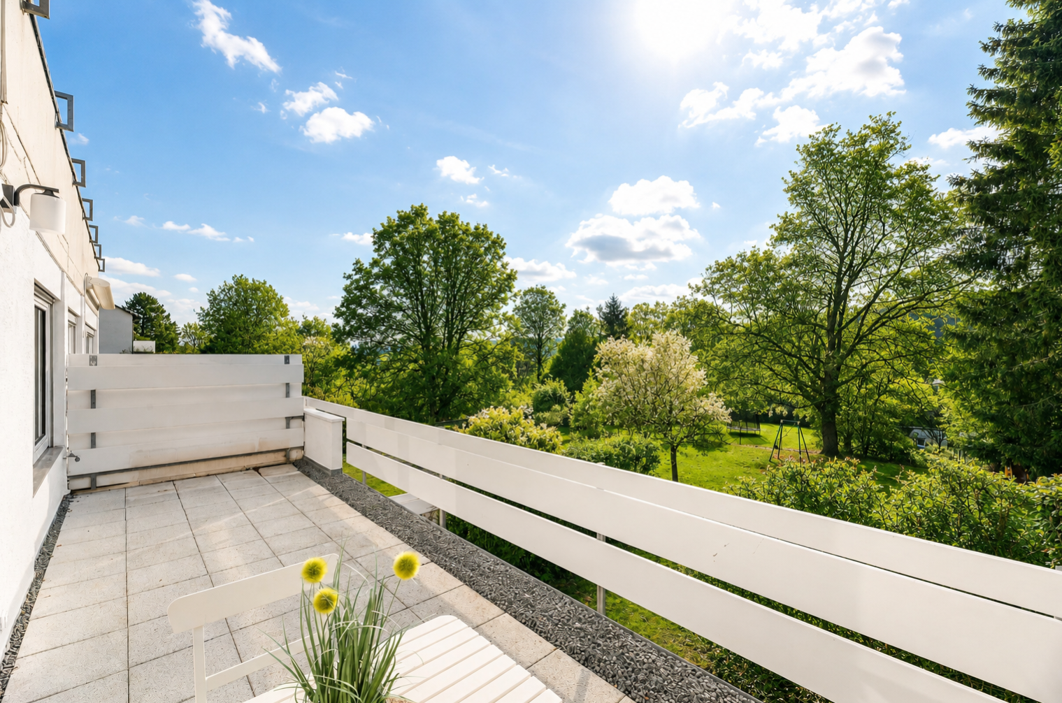 ***2-ZIMMER-WOHNUNG MIT SONNENTERRASSE IN STUTTGART VAIHINGEN DACHSWALD – FREI ZUM EINZUG*** – Dachswaldweg 46, 70569 Stuttgart- Vaihingen(Vaihingen) – Vorschaubild 2