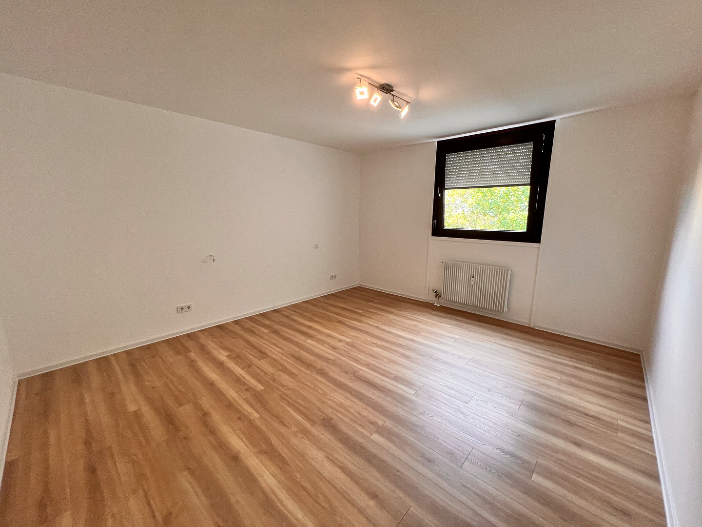 Erstbezug nach Sanierung | 94 m² | 3 Zimmer | Balkon | TG-Stellplatz | Aufzug – Elsa/Brändströmsrtr 74, 90431 Nürnberg(Großreuth bei Schweinau) – Vorschaubild 8