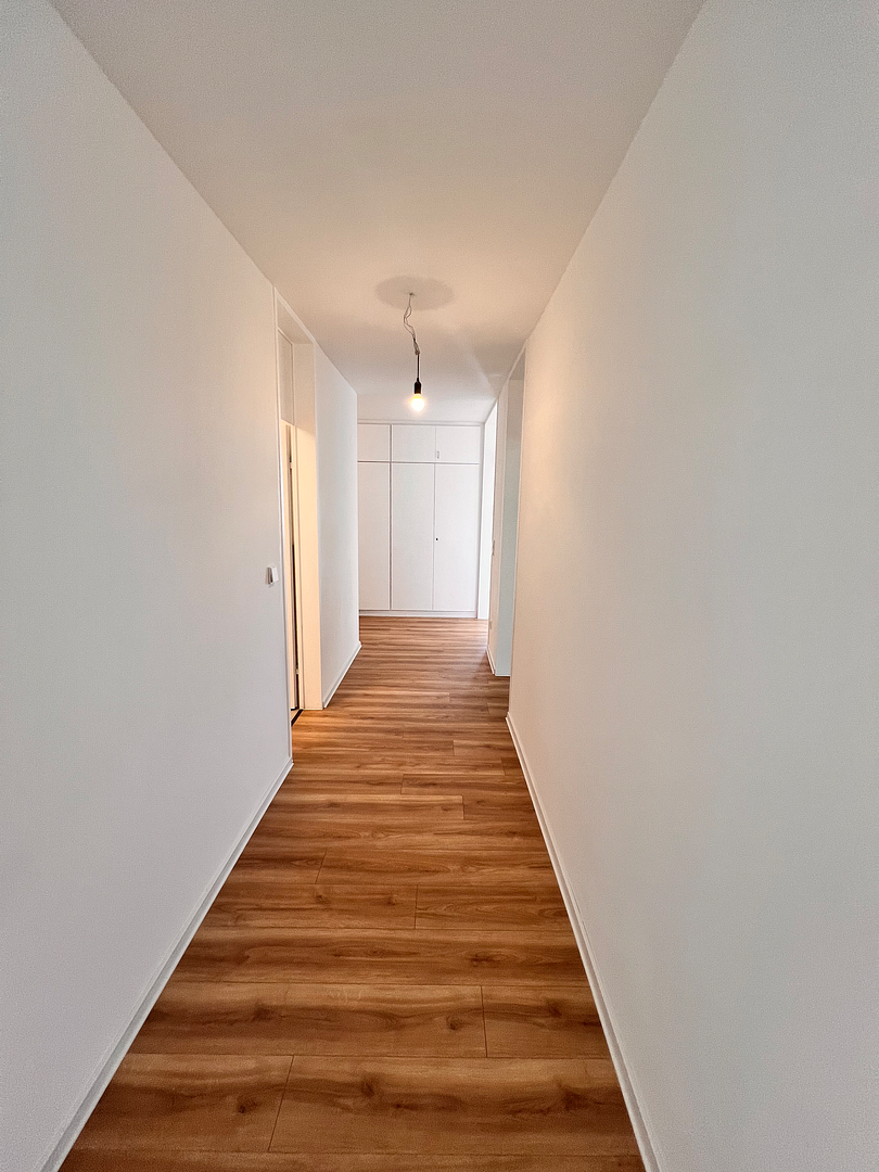 Erstbezug nach Sanierung | 94 m² | 3 Zimmer | Balkon | TG-Stellplatz | Aufzug – Elsa/Brändströmsrtr 74, 90431 Nürnberg(Großreuth bei Schweinau) – Vorschaubild 5