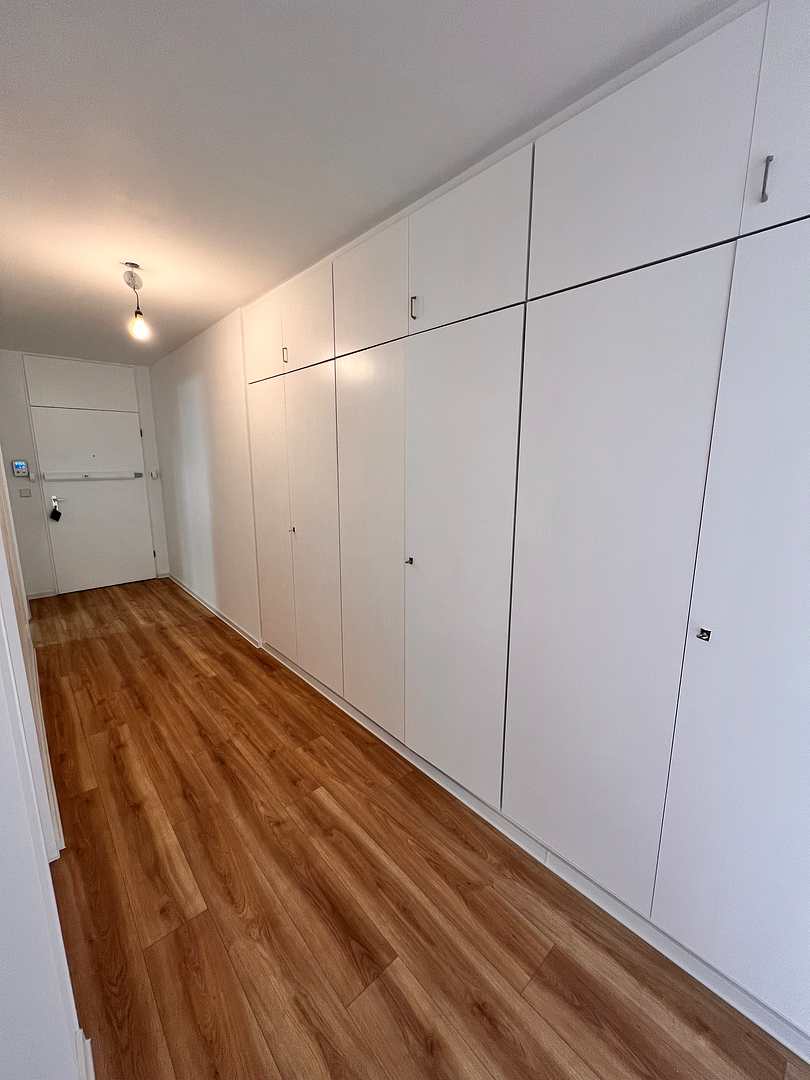 Erstbezug nach Sanierung | 94 m² | 3 Zimmer | Balkon | TG-Stellplatz | Aufzug – Elsa/Brändströmsrtr 74, 90431 Nürnberg(Großreuth bei Schweinau) – Vorschaubild 3