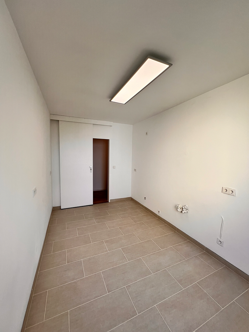 Erstbezug nach Sanierung | 94 m² | 3 Zimmer | Balkon | TG-Stellplatz | Aufzug – Elsa/Brändströmsrtr 74, 90431 Nürnberg(Großreuth bei Schweinau) – Vorschaubild 13