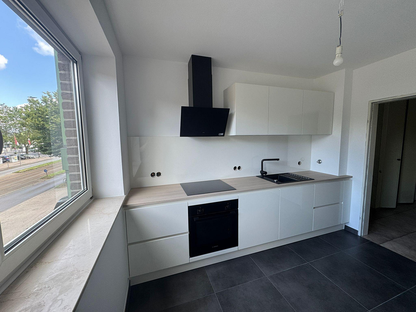 3 Zi Wohnung in Düsseldorf-Heerdt mit Balkon, Bad, Lift – Heerdter Landstr. 11, 40549 Düsseldorf(Heerdt) – Vorschaubild 5