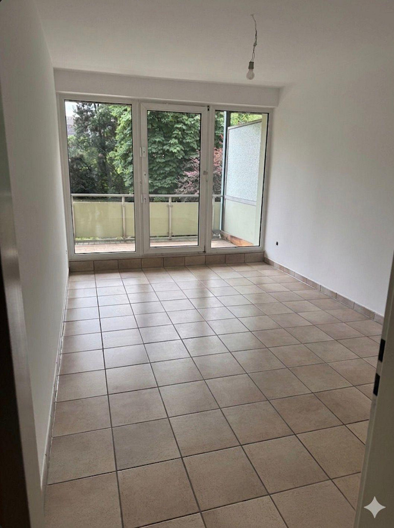 3 Zi Wohnung in Düsseldorf-Heerdt mit Balkon, Bad, Lift – Heerdter Landstr. 11, 40549 Düsseldorf(Heerdt) – Vorschaubild 3