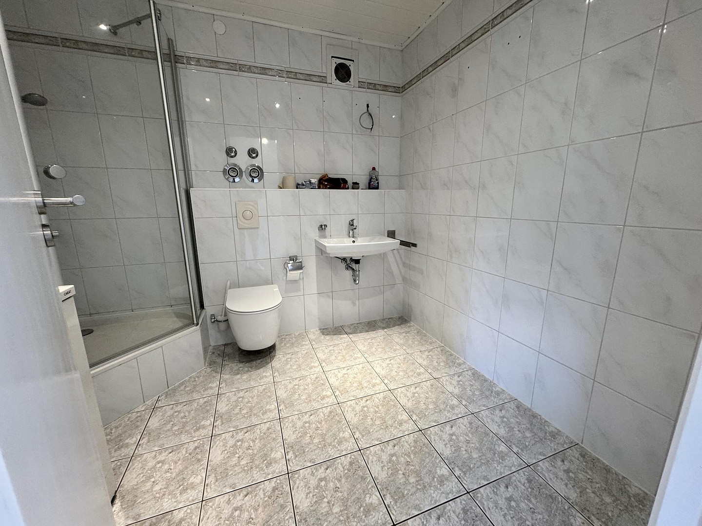 Perfekt für Familie oder WG, Renovierte 3-Zimmer-Wohnung – 93057 Regensburg(Reinhausen) – Vorschaubild 7