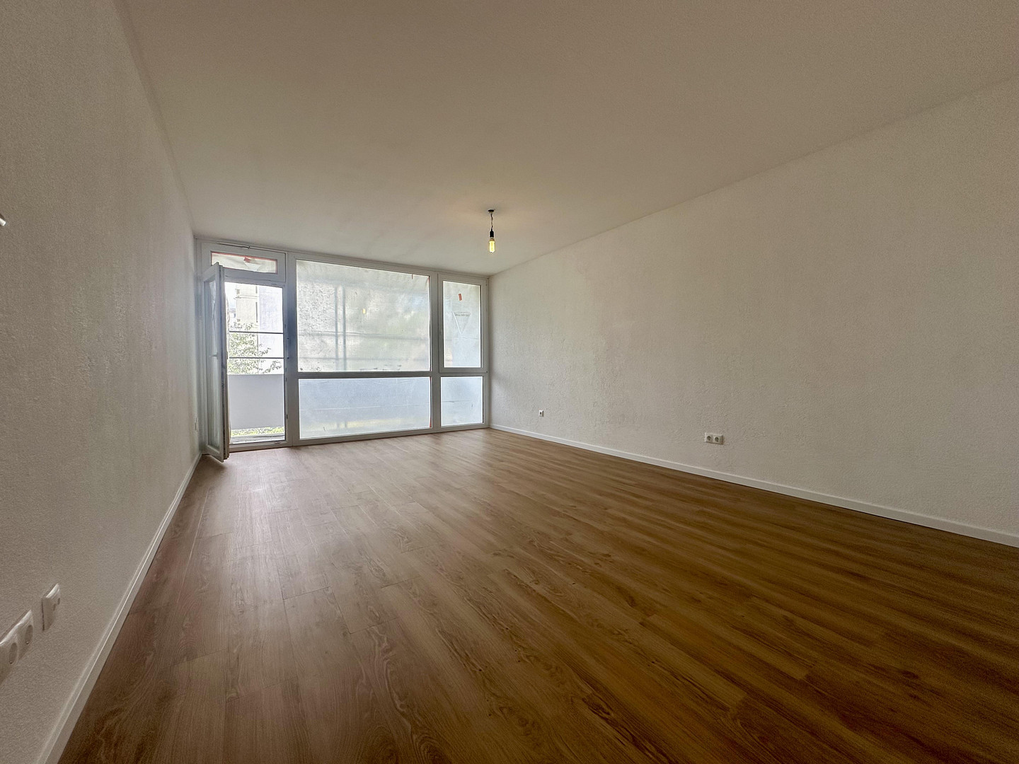 Perfekt für Familie oder WG, Renovierte 3-Zimmer-Wohnung – 93057 Regensburg(Reinhausen) – Vorschaubild 6