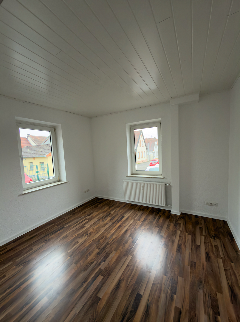 Komplett renoviertes Wohnhaus mit zwei großzügigen Terrassen, Wellnessbereich und Sauna – Waldalgesheim – Vorschaubild 10