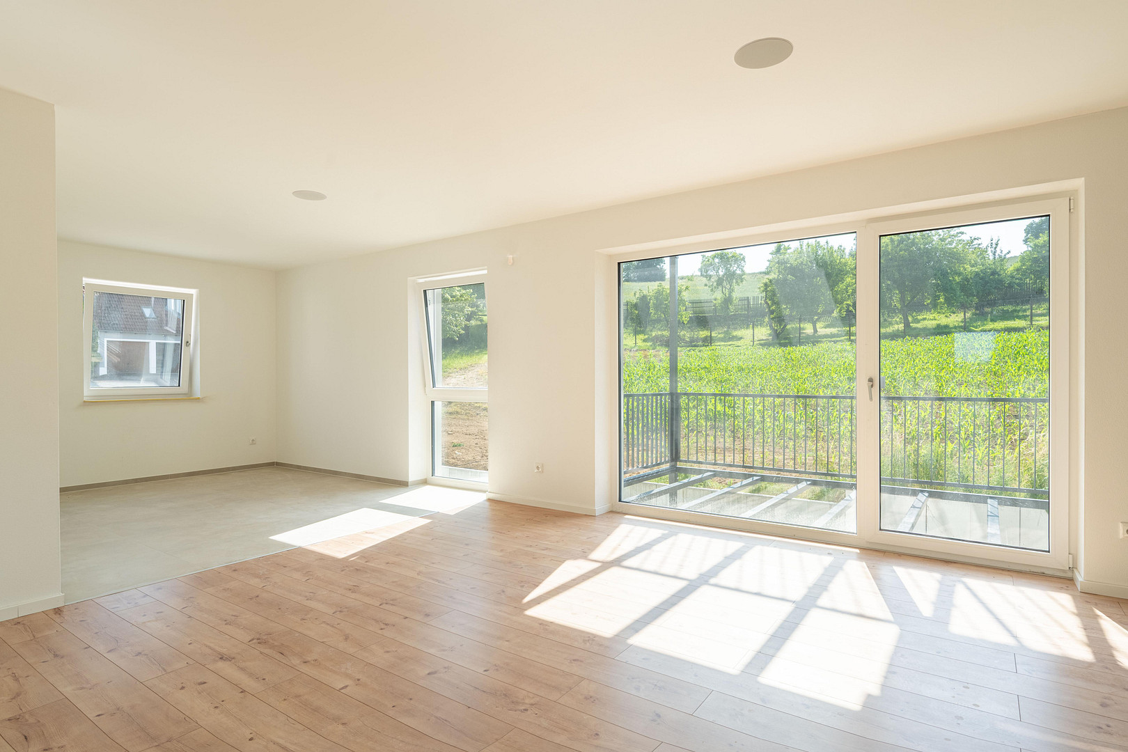 Single- oder Pärchenwohnung – bezugsfrei – Fichtelgebirgstraße 6, 93161 Sinzing – Vorschaubild 3