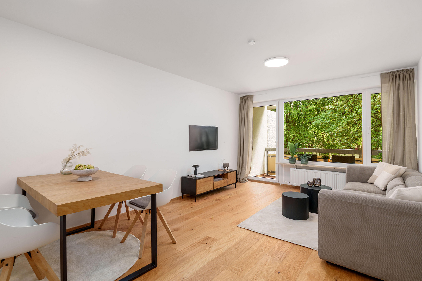 Erstbezug nach Modernisierung: Helle 3-Zimmerwohnung mit Balkon – provisionsfrei & WG-geeignet – München(Solln) – Vorschaubild 3