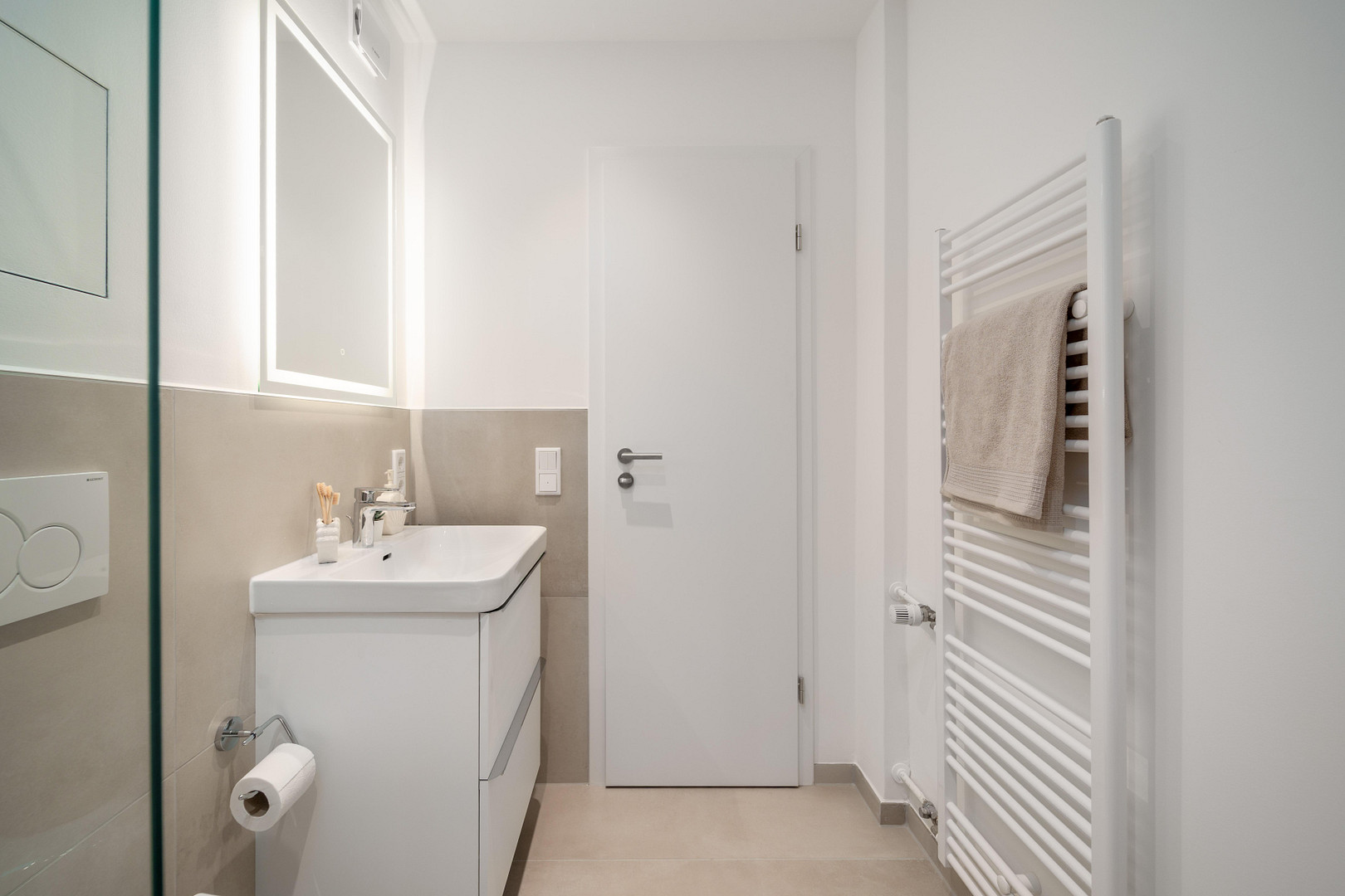 Erstbezug nach Modernisierung: Helle 3-Zimmerwohnung mit Balkon – provisionsfrei & WG-geeignet – München(Solln) – Vorschaubild 17