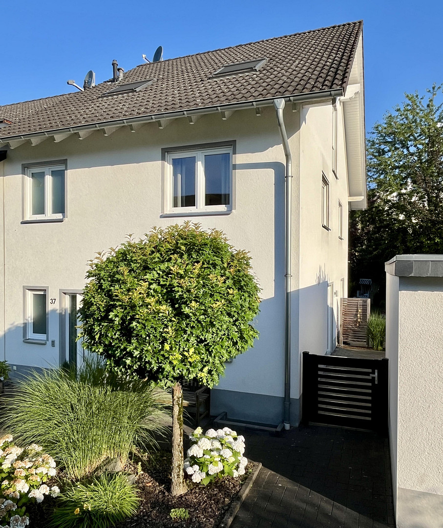 Einziehen & wohlfühlen – großzügige Doppelhaushälfte mit wunderschönem Garten in Hennef – Hennef(Hennef (Sieg)) – Vorschaubild 2