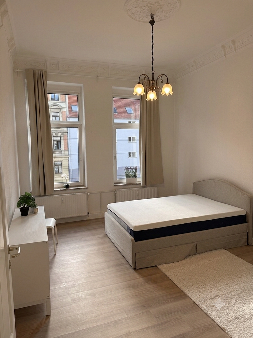 Sarnierte Altbau Wohnung (möbliert) WG 4-5 Personen – Westring 10, 39110 Magdeburg(Stadtfeld) – Vorschaubild 2
