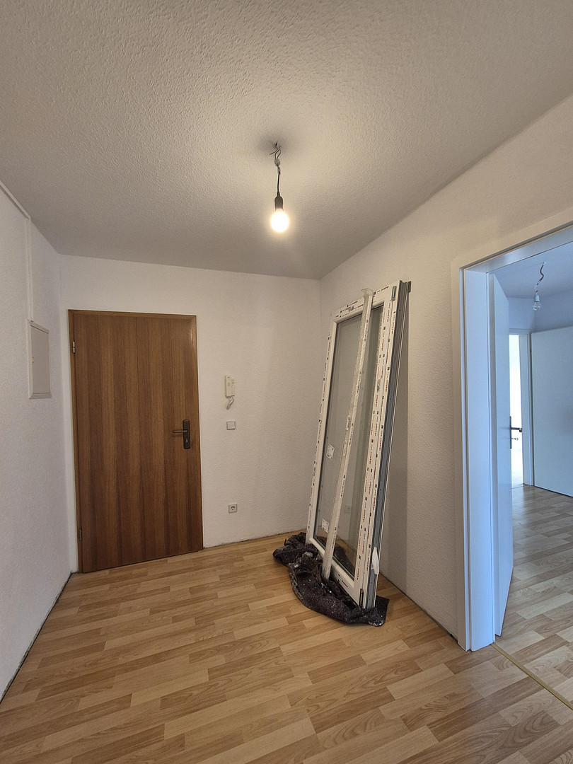 Renovierte 2-Zimmer Wohnung mit Küche – Bernau – Vorschaubild 3