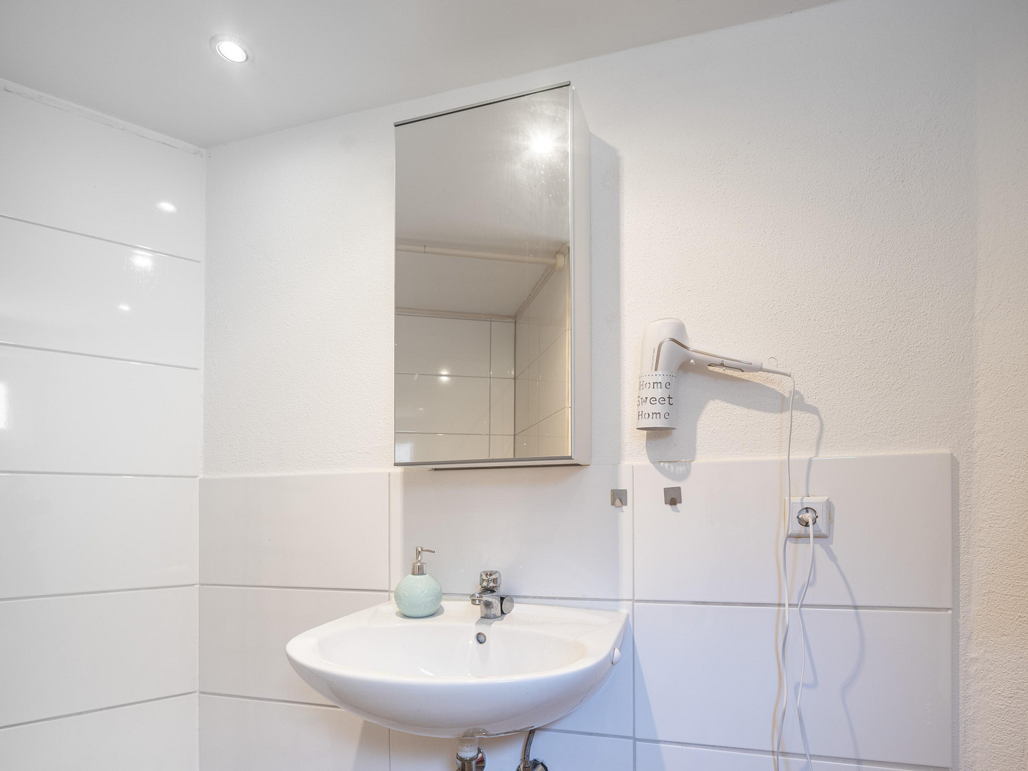 Exklusiver freistehender Bungalow mit Einliegerwohnung, Fernblick, Doppelgarage & großem Garten – Krappelroth 29, 66839 Schmelz – Vorschaubild 23