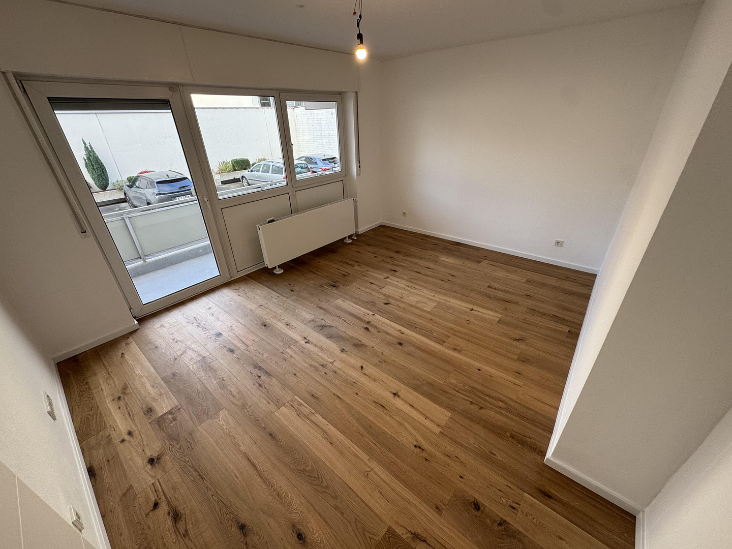 Mitten in Köln: Hochwertig kernsanierte Wohnung mit eigenem Parkplatz – Köln(Innenstadt) – Vorschaubild 7