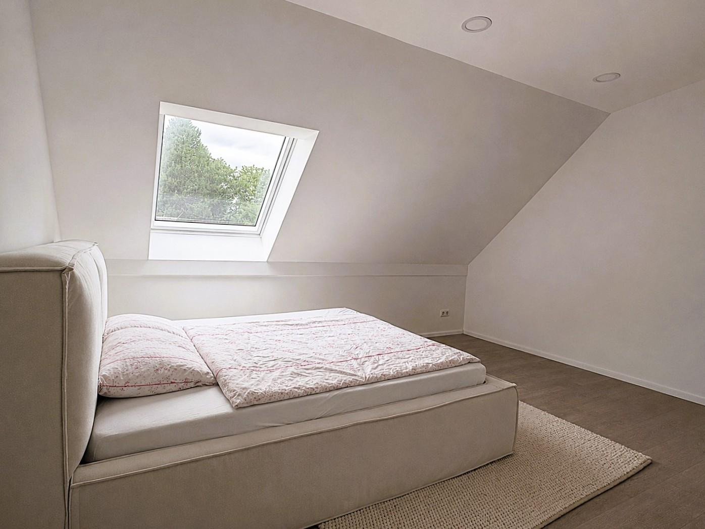 Moderne 4-Zimmer-Dachgeschosswohnung mit Loggia, TG-Stellplatz & Wallbox – Energieklasse A+ – Spessartstraße 36, 63128 Dietzenbach(Steinberg) – Vorschaubild 12