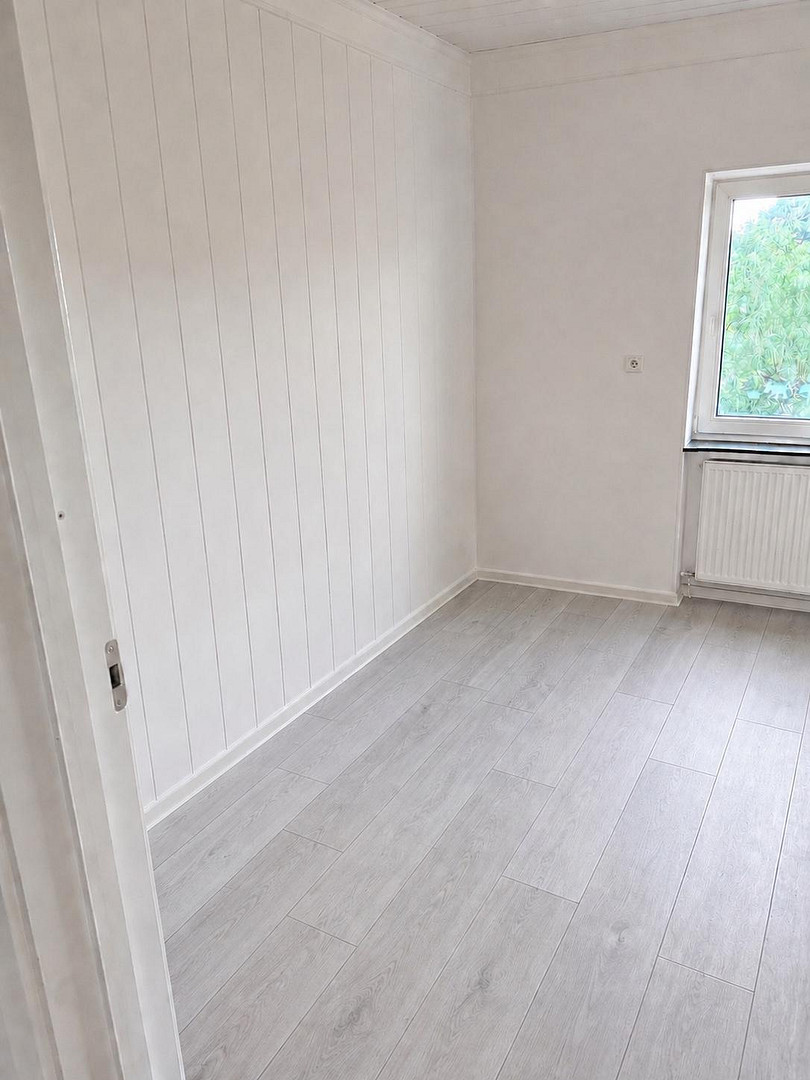 Helle 3,5–4-Zi.-Maisonette mit 2 Bädern, separater Küche & Dachgeschoss in Hoflage – Peter-Siemeister-Straße, 56564 Neuwied – Vorschaubild 4