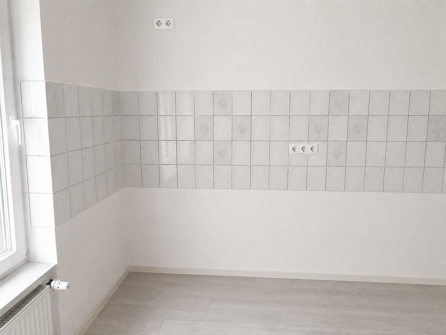 Helle 3,5–4-Zi.-Maisonette mit 2 Bädern, separater Küche & Dachgeschoss in Hoflage – Peter-Siemeister-Straße, 56564 Neuwied – Vorschaubild 5