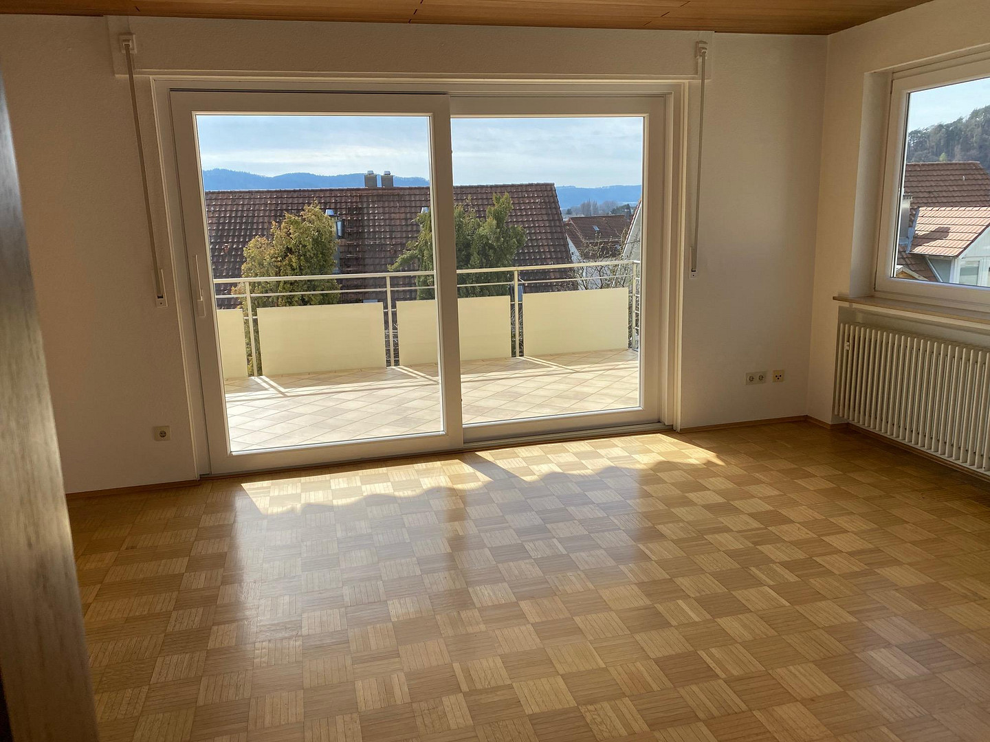 Wohnung mit Seesicht, Garten und Pool – Am Blütenhang 10, 78351 Bodmann-Ludwigshafen(Ludwigshafen am Bodensee) – Vorschaubild 9