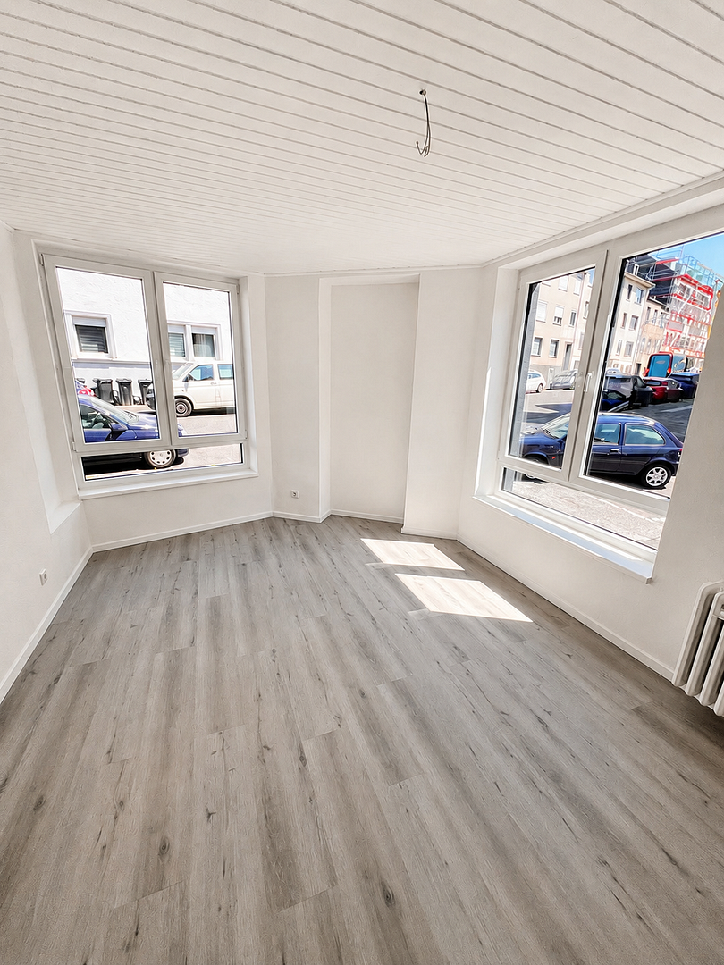 Schöne 5- Zimmerwohnung mit privatem Garten – Kyffhäuser Sr. 17, 41061 Mönchengladbach(Innenstadt) – Vorschaubild 2