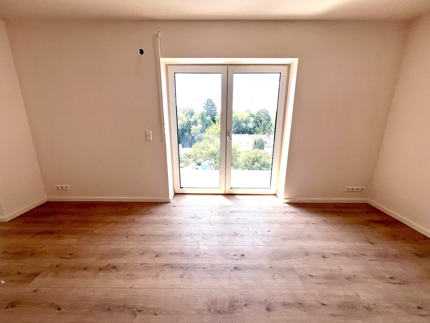 Erstbezug Möhringen: Stilvolle 3,5-Zi.-Etagenwohnung mit Kamin, Balkon & Garten – Im Schießgärtle 17, 70567 Stuttgart(Möhringen) – Vorschaubild 7