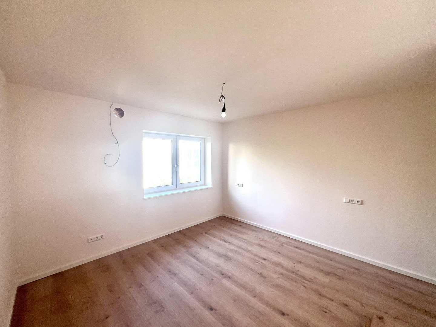 Erstbezug Möhringen: Stilvolle 3,5-Zi.-Etagenwohnung mit Kamin, Balkon & Garten – Im Schießgärtle 17, 70567 Stuttgart(Möhringen) – Vorschaubild 9