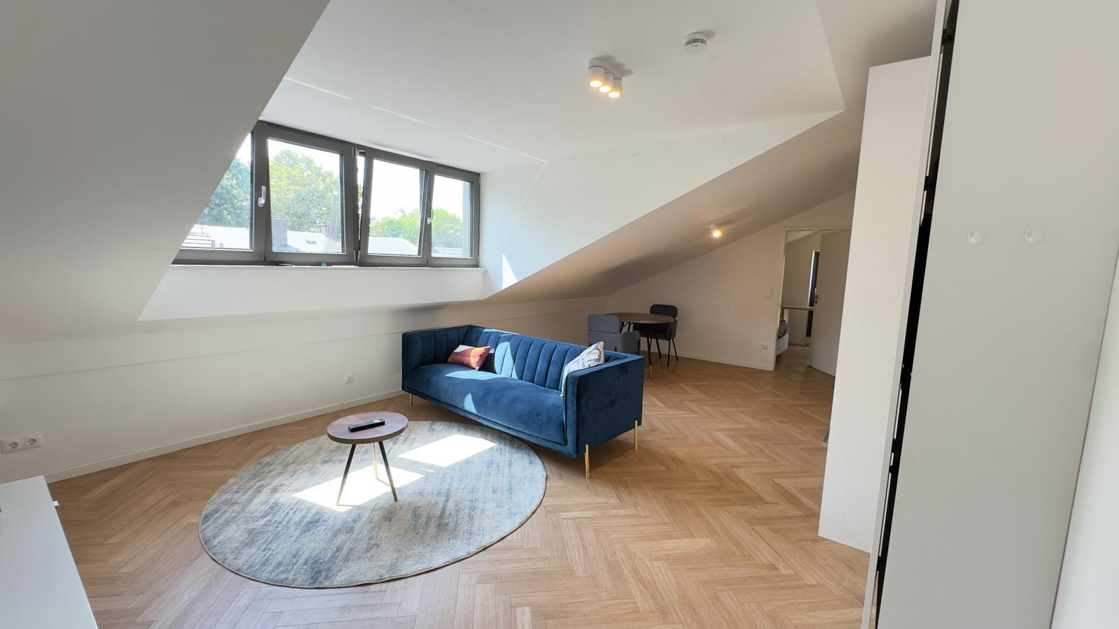 ab 01.08. möblierte 2-Zimmer-Dachgeschoß-Mietwohnung in München-Perlach – Stümpflingstraße 5, 81549 München(Altperlach) – Vorschaubild 7