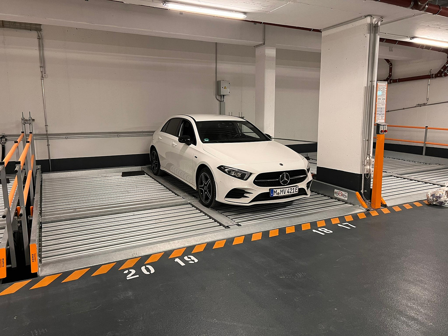 ab 01.08. möblierte 2-Zimmer-Dachgeschoß-Mietwohnung in München-Perlach – Stümpflingstraße 5, 81549 München(Altperlach) – Vorschaubild 4